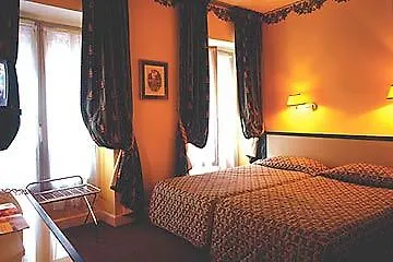 Husa Grand Hotel Montmartre 호텔 파리